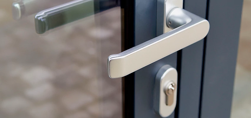 Broken Door Lock Cylinder Repair in Santa Clarita, California