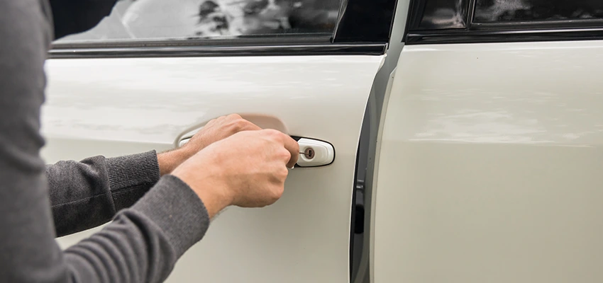 Unlock Car Door Service in Santa Clarita, CA